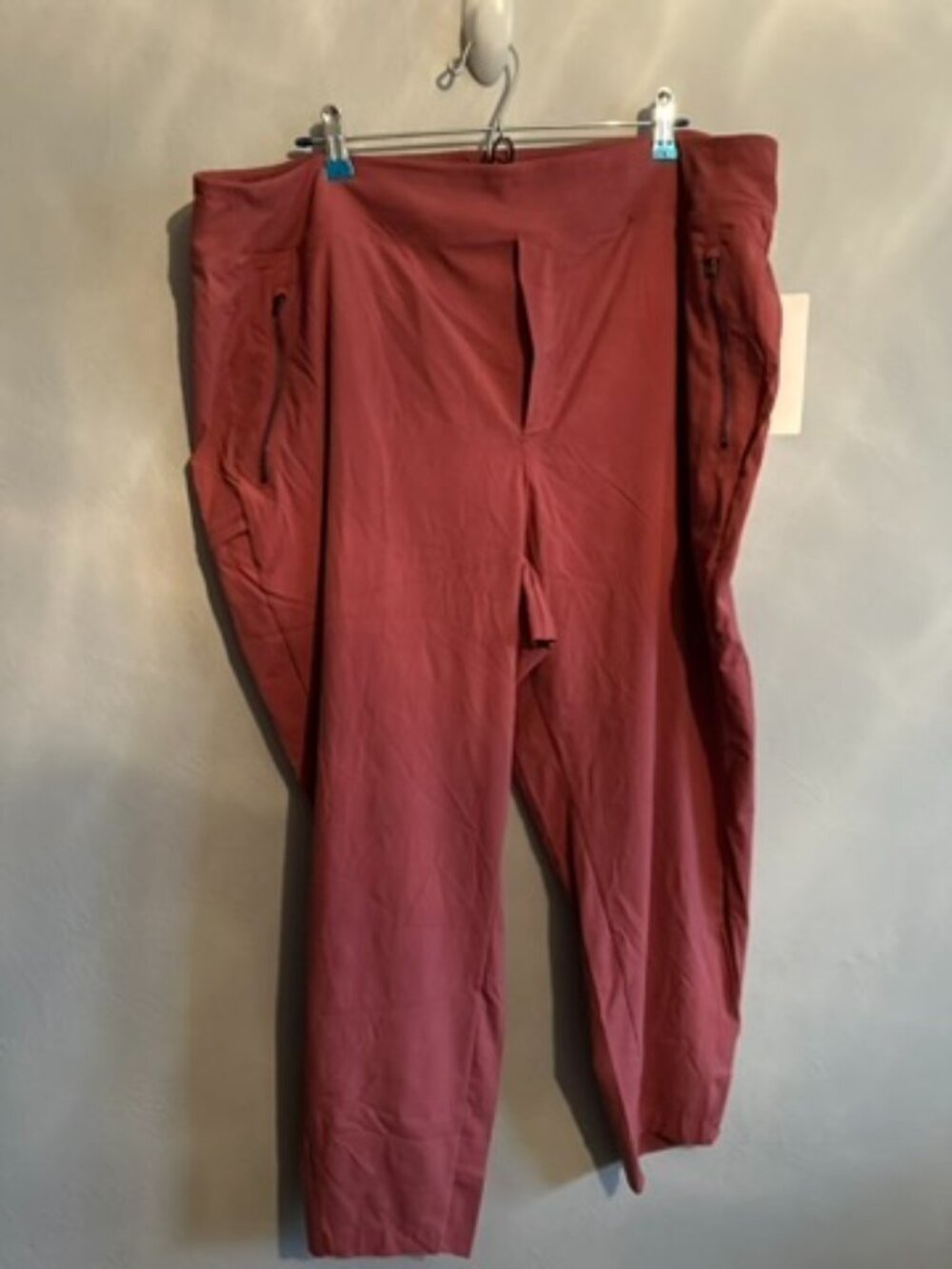Athleta Athleisure Joggers - Size 20 - NWT